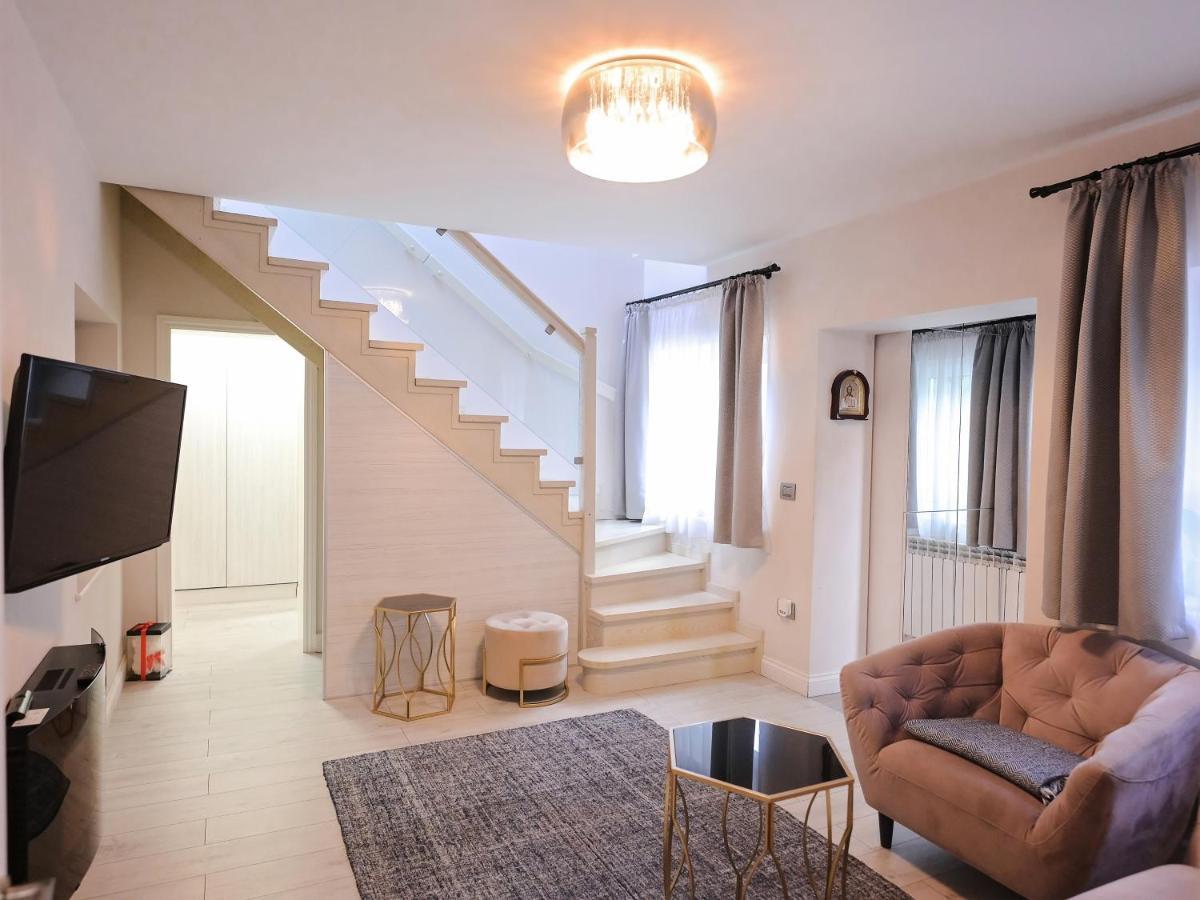 Вілла Ase Premium House Сучава Екстер'єр фото